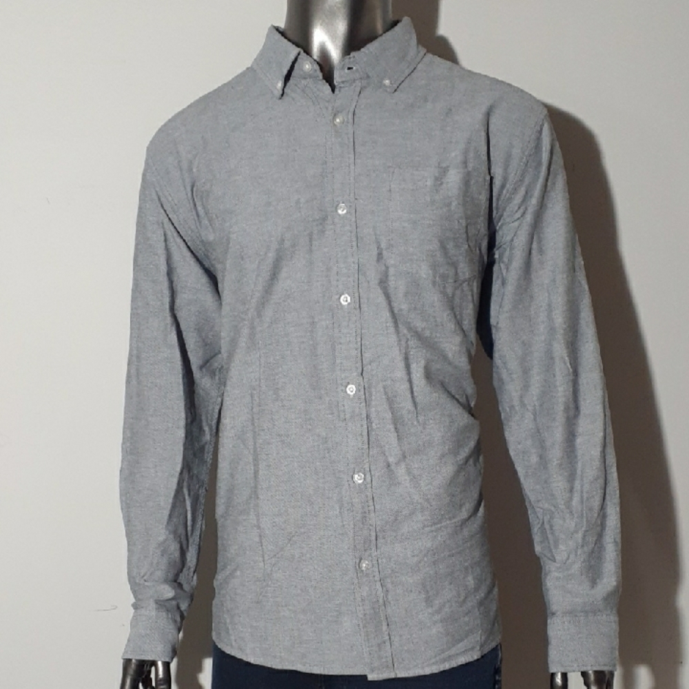 NWOT The Gap Long Sleeve Gray Button-Up Shirt - X-Large